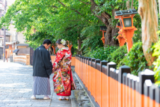 赤と緑のコントラスト