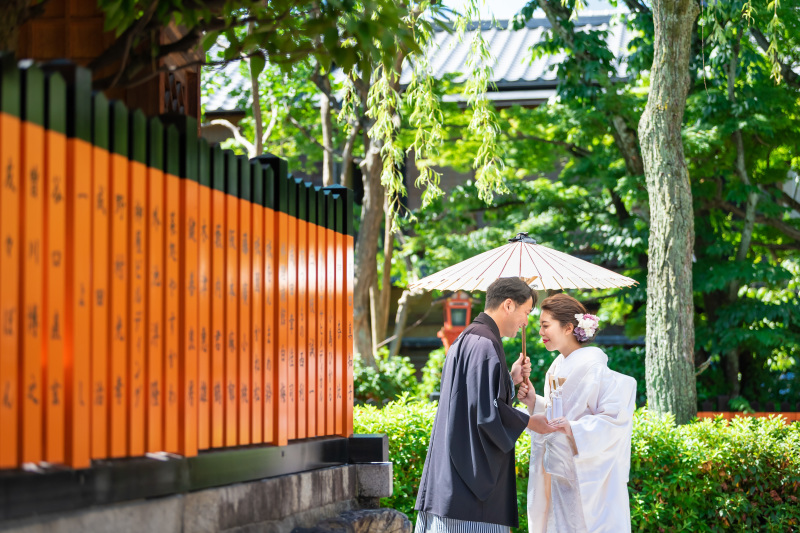 赤柵を印象的に