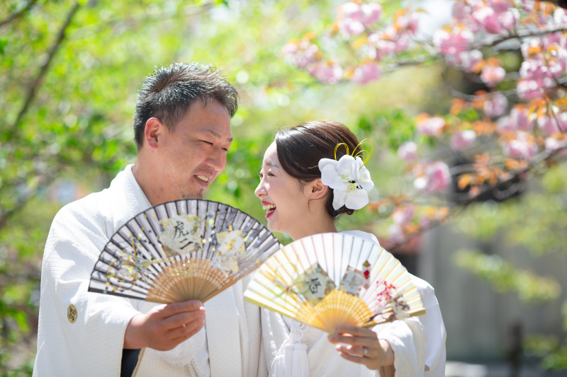 持込のお扇子で