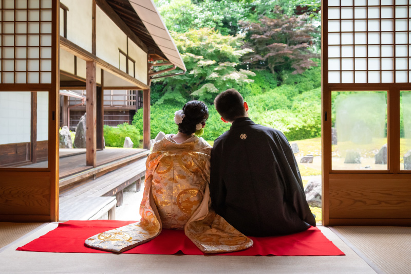 お庭を眺めて★