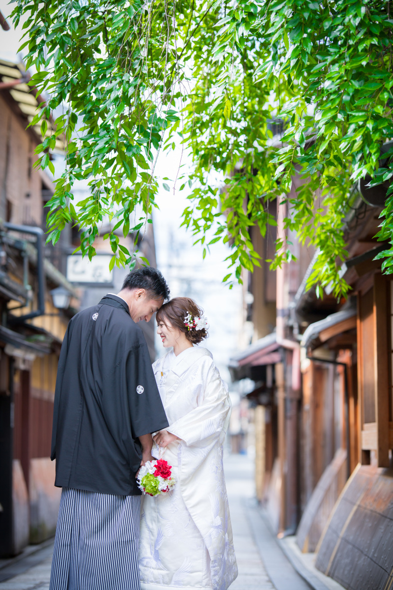 おでここつん。