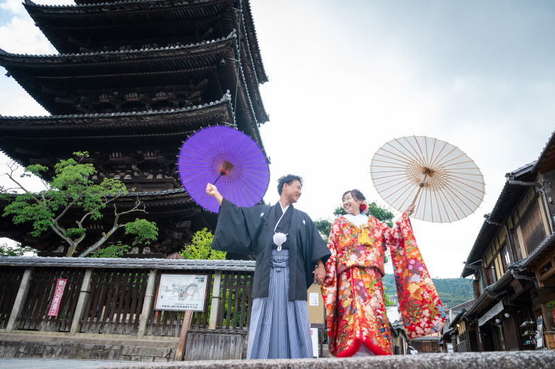 和傘を使ってお茶目なショットも！