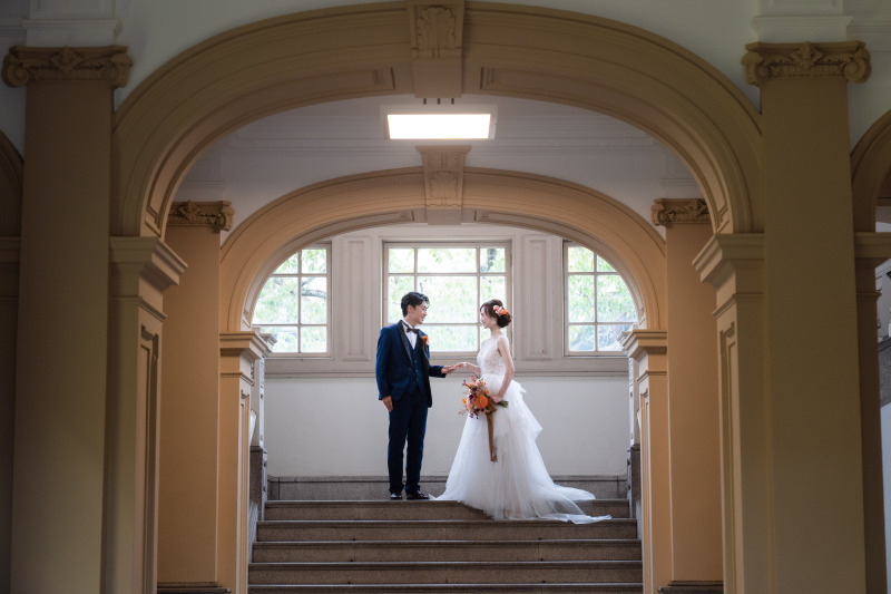 洋館の中の二人