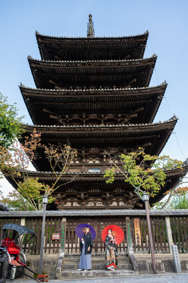 偶然写り込んだ人力車がいい味だしています。