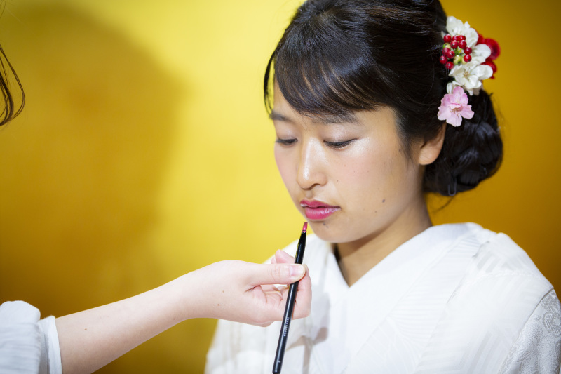 白無垢へ羽織替え