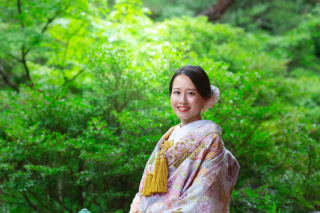 薄紫の新作衣装で