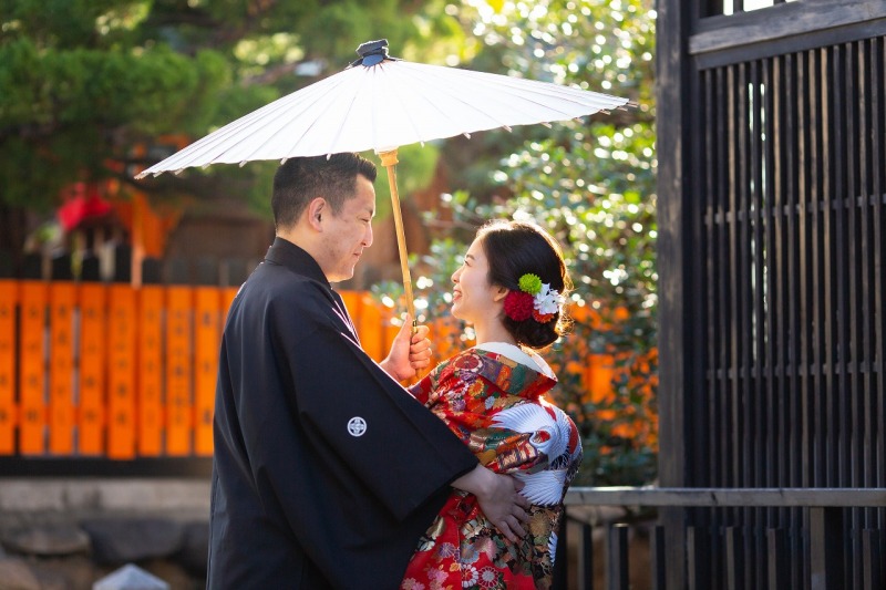 白傘の下のお二人