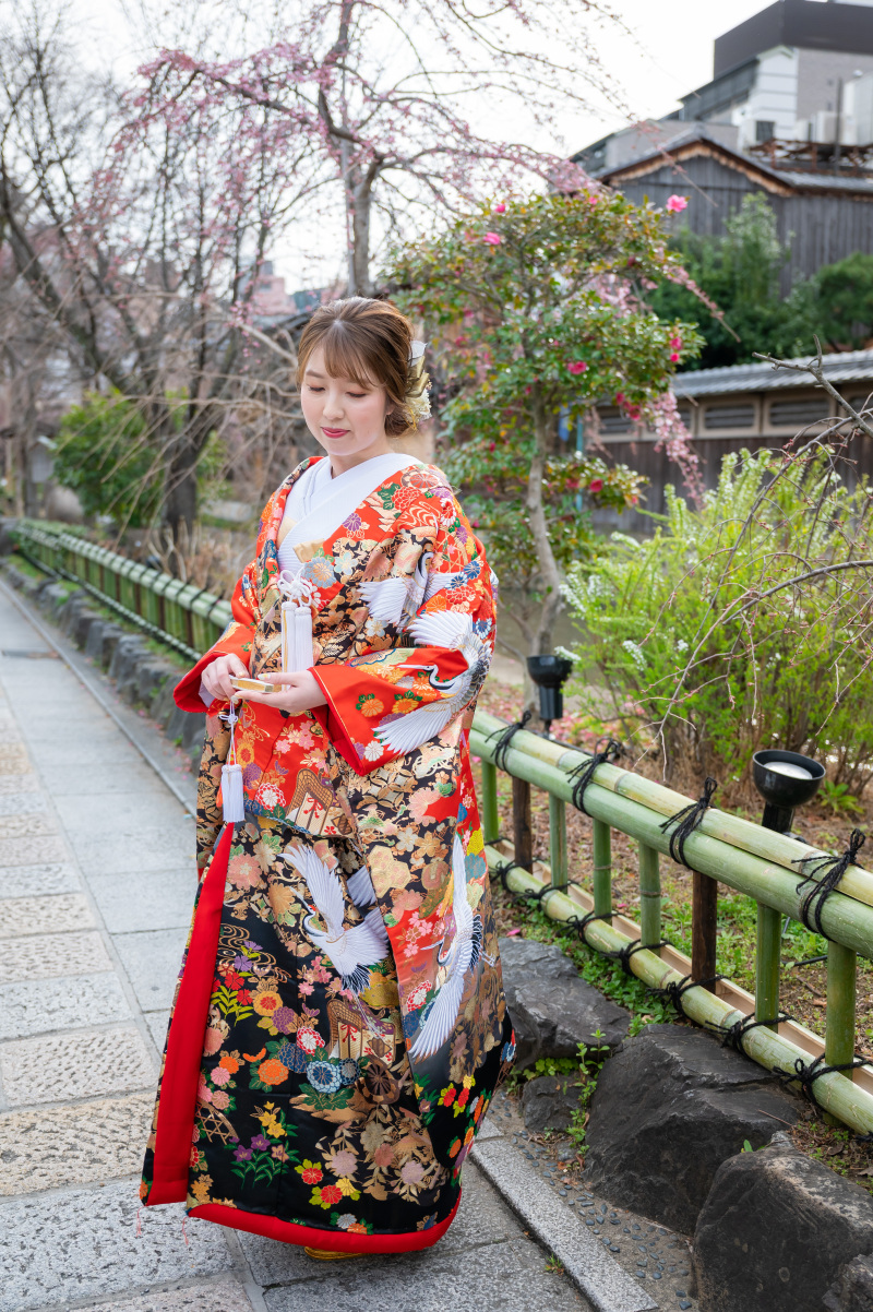 咲き始めのお花の前で、、