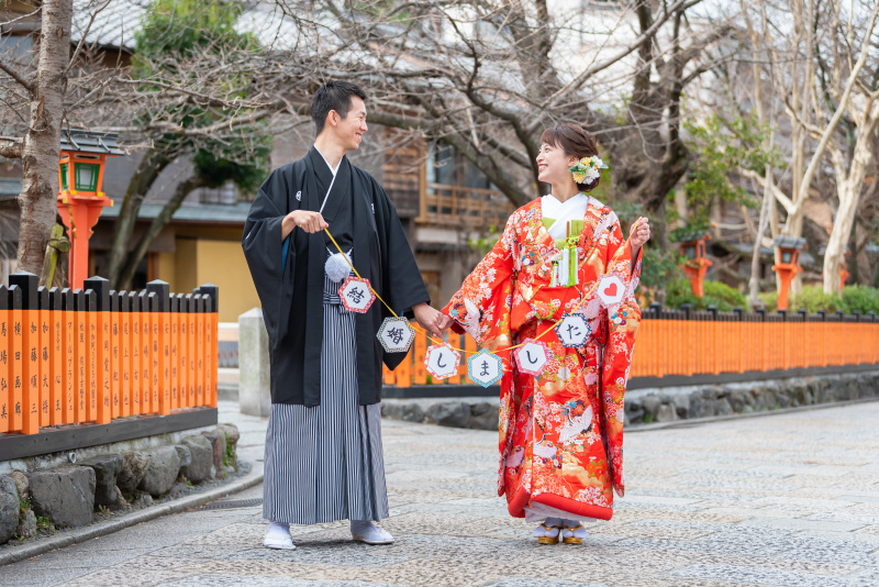 ガーランドを持って