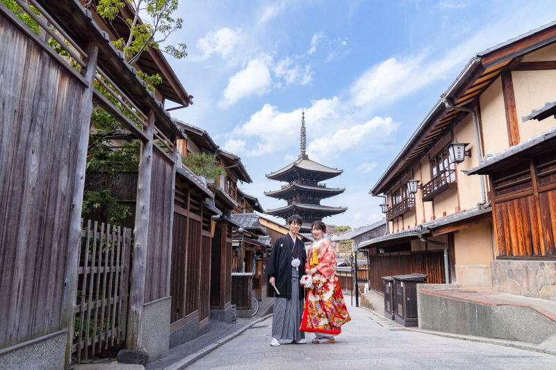 早春の心地よい青空