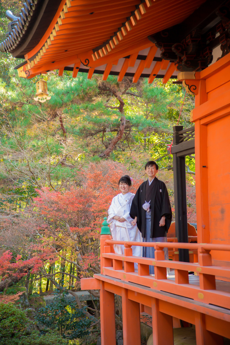 鮮やかな朱色に包まれて