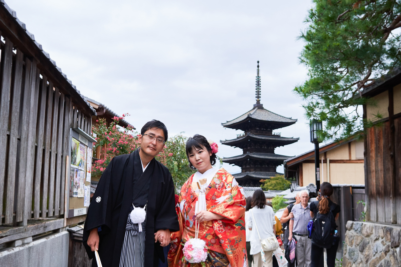 遠くに八坂の塔