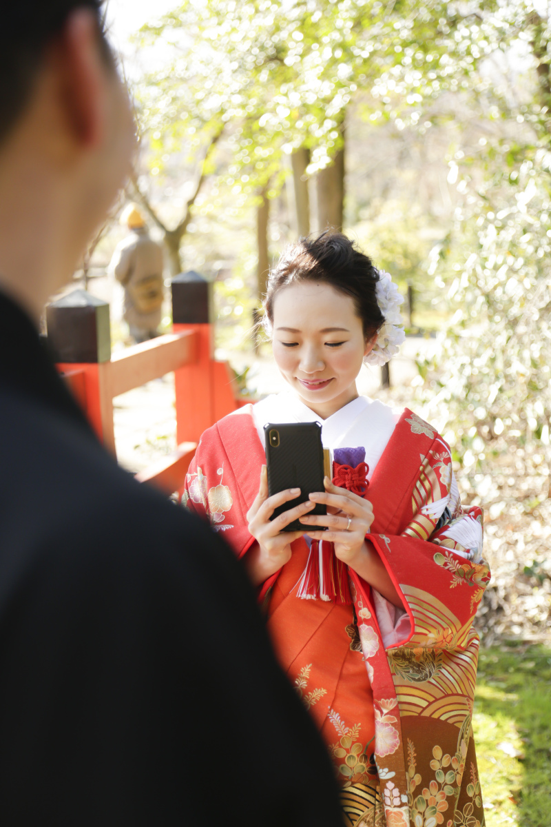 ご新婦様もスマホでパシャリ♪
