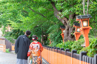 新緑のなかで、、