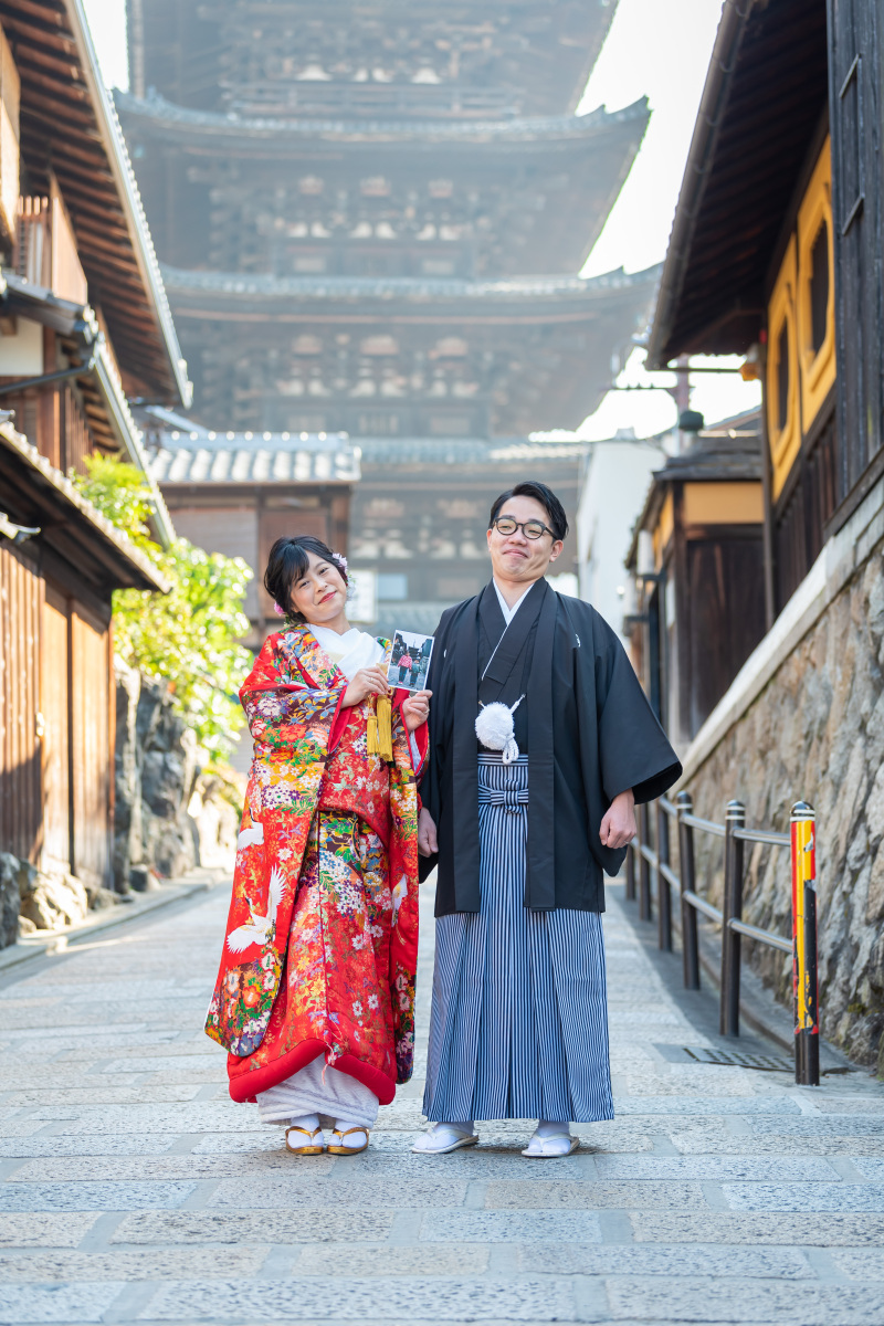 同じ場所、同じポーズで