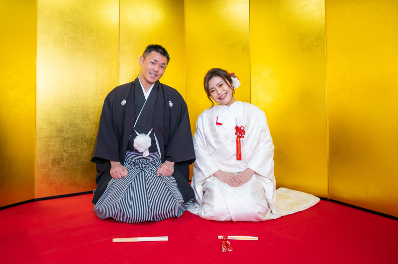 小首をかしげて可愛いポーズ