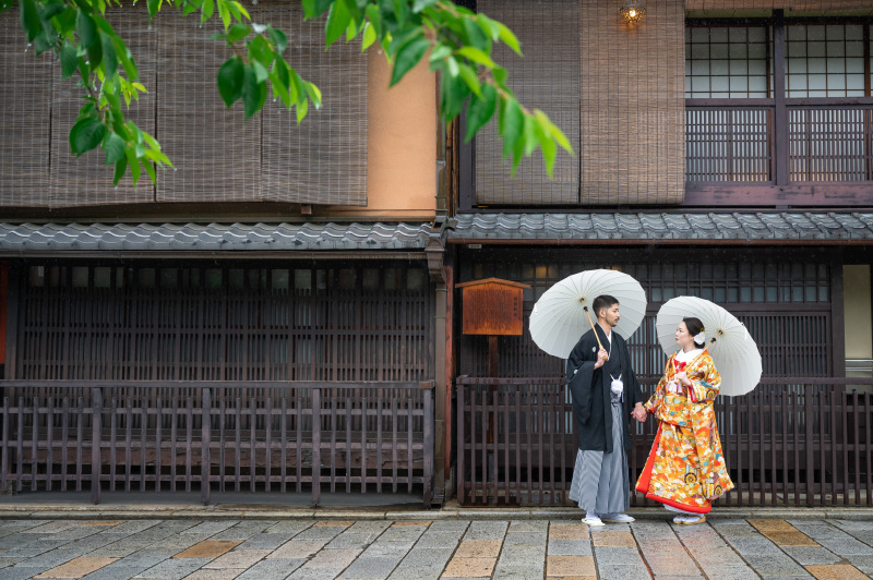 和傘をつかって