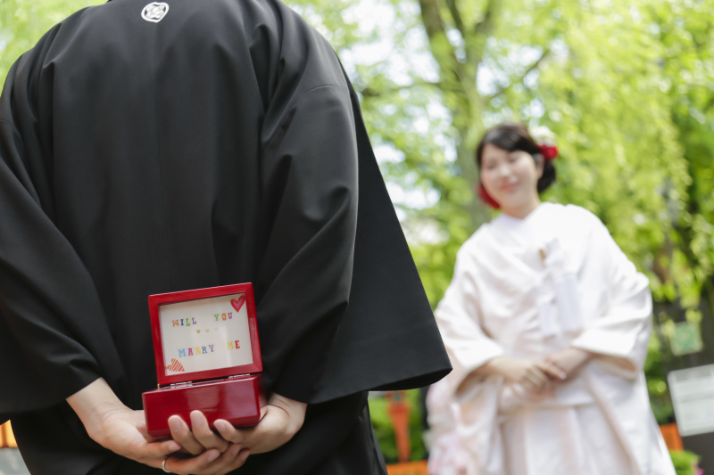 広いお背中には何が