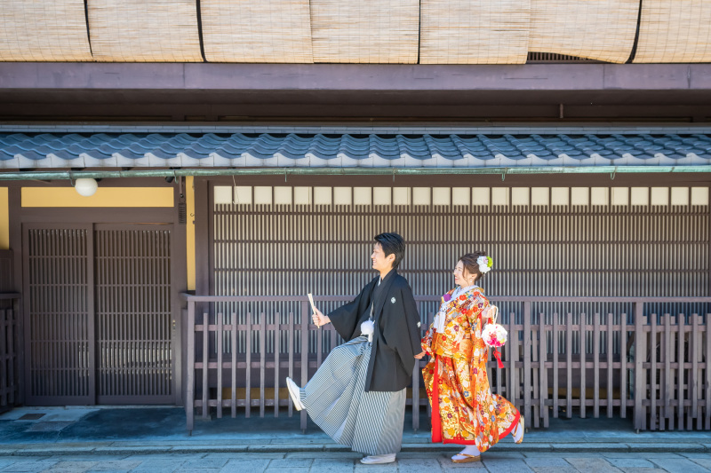 羽織替えてさらに町屋