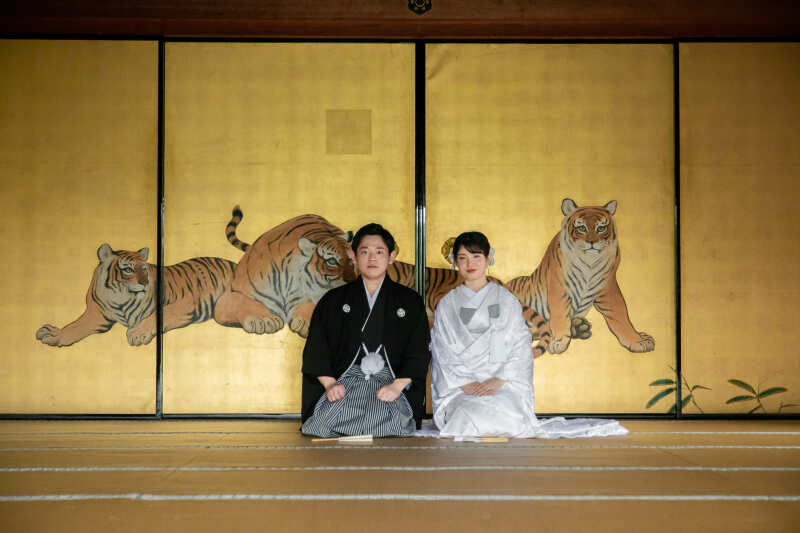 虎の描かれた屏風