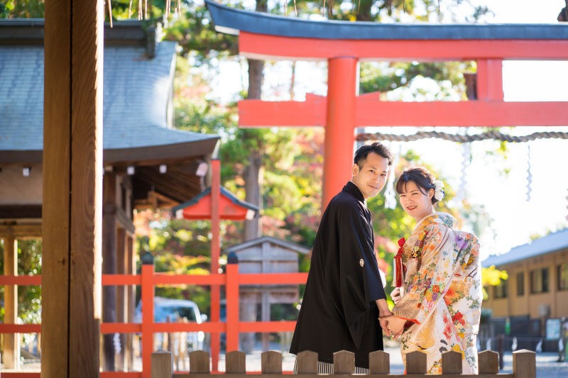 鳥居バックに