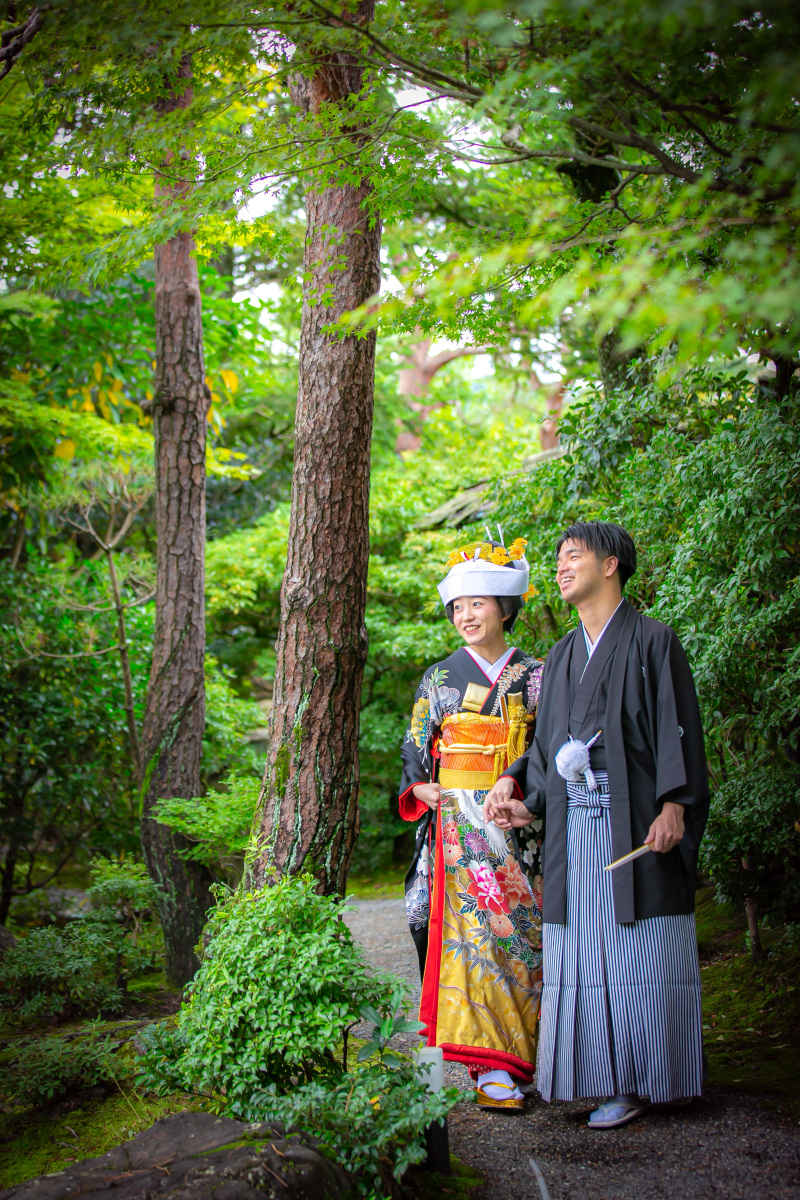 庭園内をゆっくりと