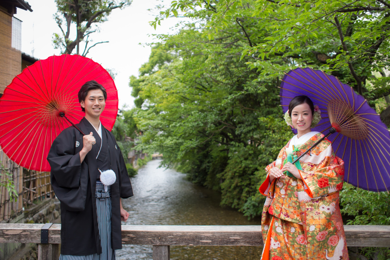 巽橋の橋の上で