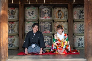 歴史と自然に包まれて：吉田神社での婚礼前撮り