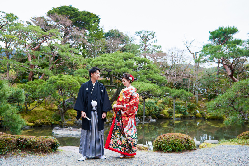 お庭をバックに♪