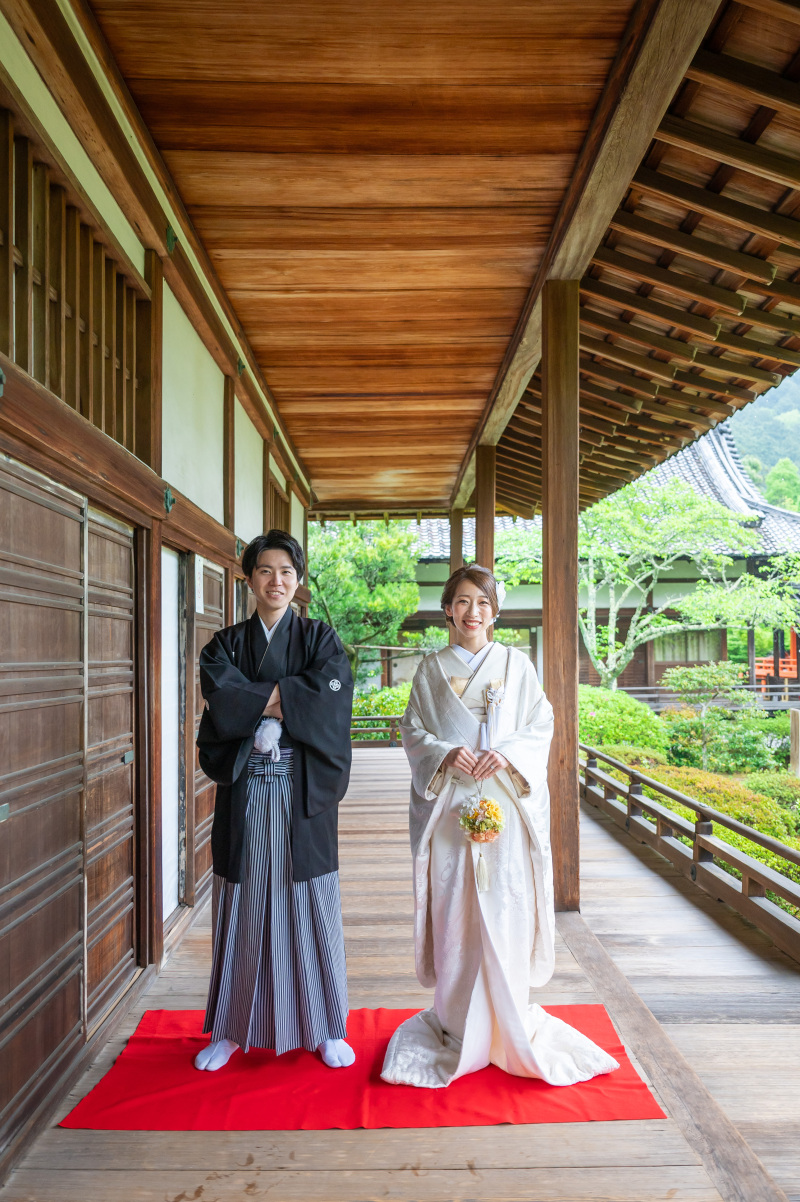 笑顔の立ちポーズ