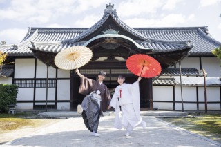 【八坂の塔&随心院】色打掛と白無垢で彩る和装前撮り