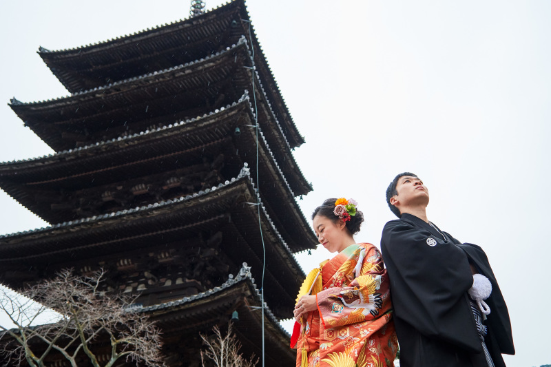 八坂の塔をバックに。