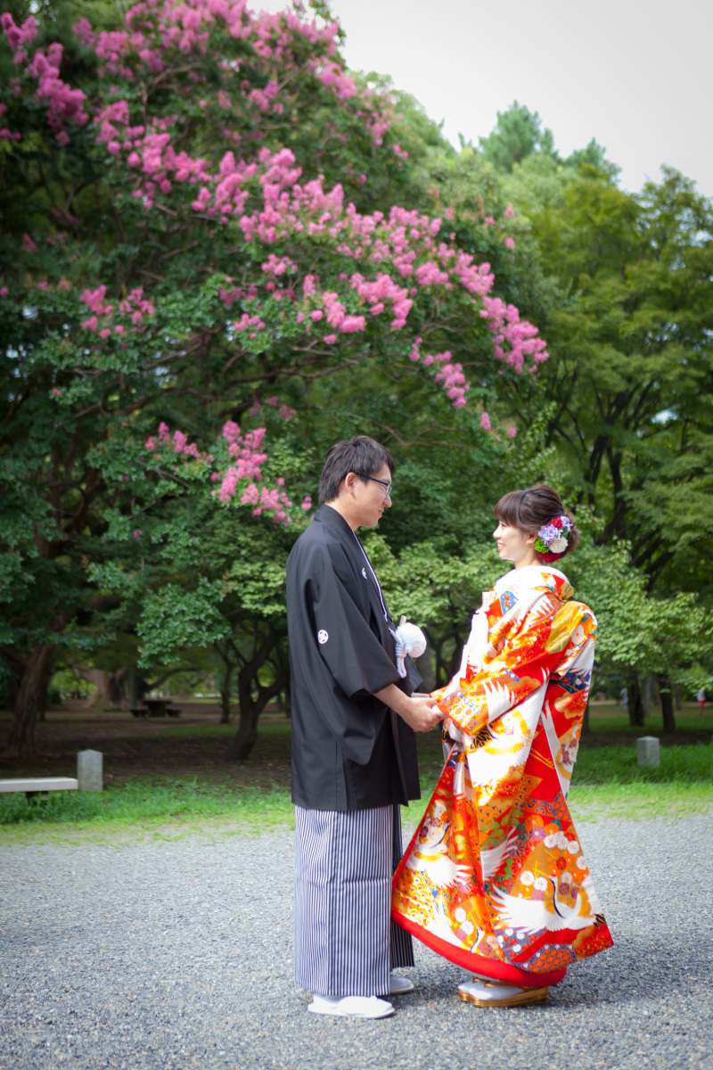 手つないじゃおう