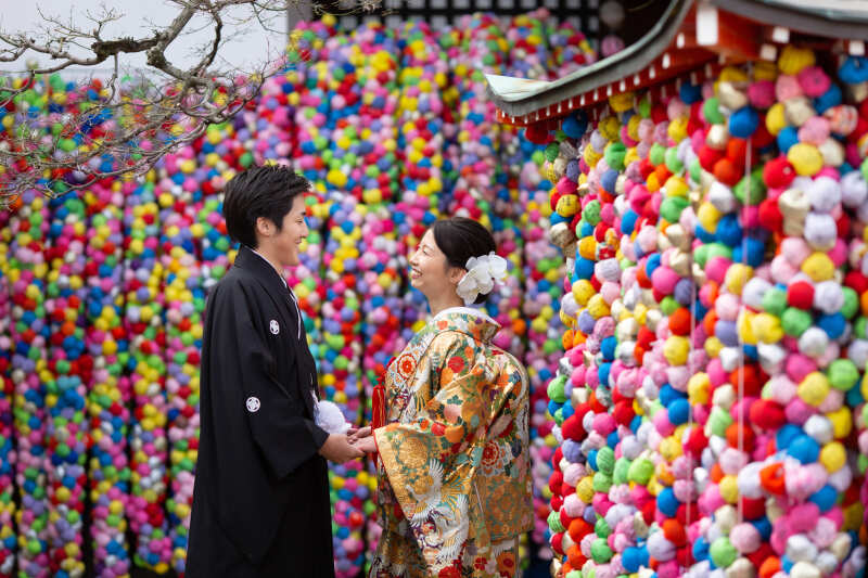 カラフルなお守りで有名な庚申堂!