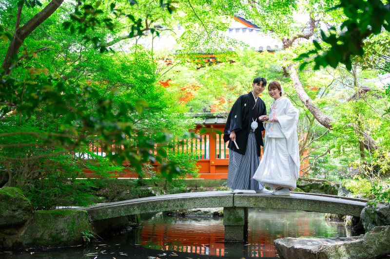 【春は枝垂れ桜、秋は紅葉】毘沙門堂