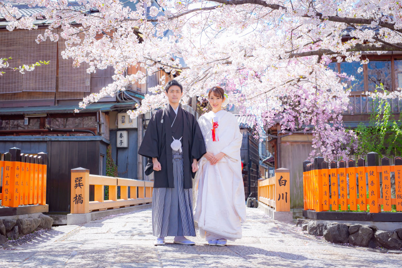 【1万円OFF&特典付】春の京都でお得に撮影!和装2点×ロケ2ヵ所プラン