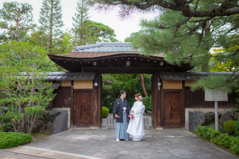 【緑と鮮やかに染まる紅葉】貸し切り日本庭園　