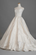 〈Romona Keveza〉 Melissa