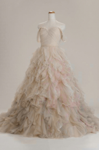 〈Kelly Faetanini〉 Uma