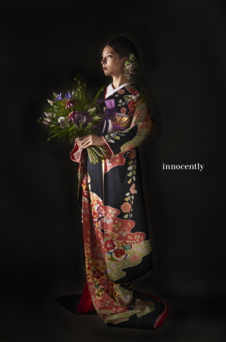 《松井青々作》黒地慶長四季花　　商品番号3-232