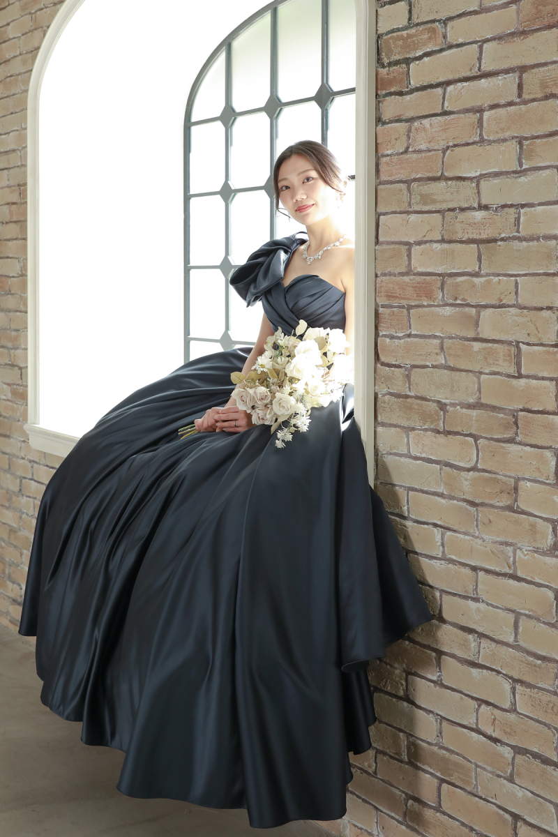 窓際ご新婦様ソロショット