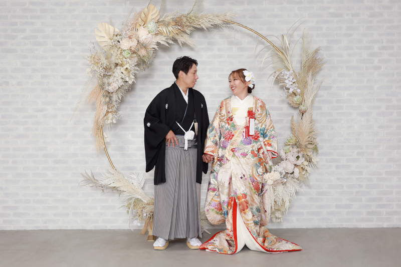 お花をバックに