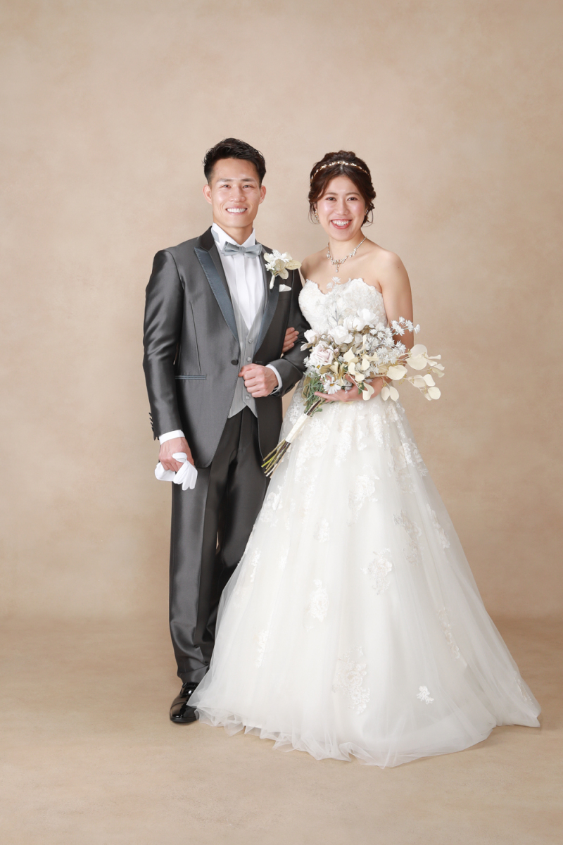 ウェディングドレス・タキシードショット