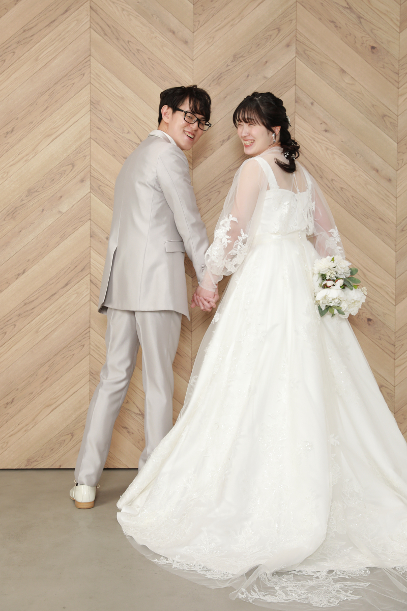 振り向きポーズ