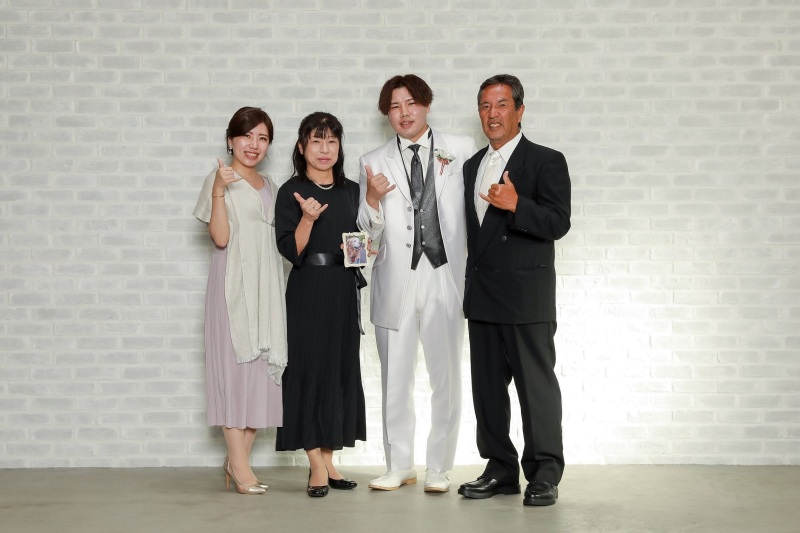 ご新郎ご家族ショット