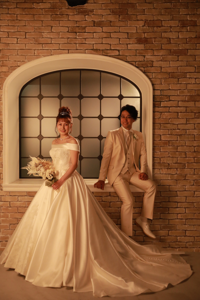 ウェディングドレス×タキシード