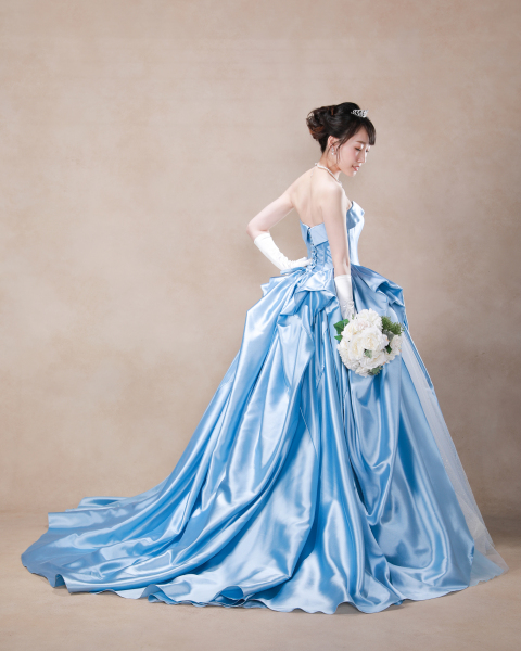 ご新婦様ソロショット（バックスタイル）