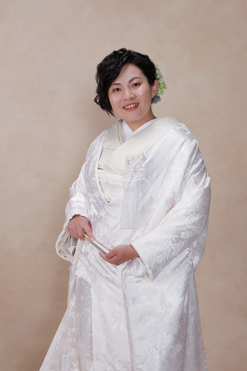 白無垢ソロショット・洋髪スタイル