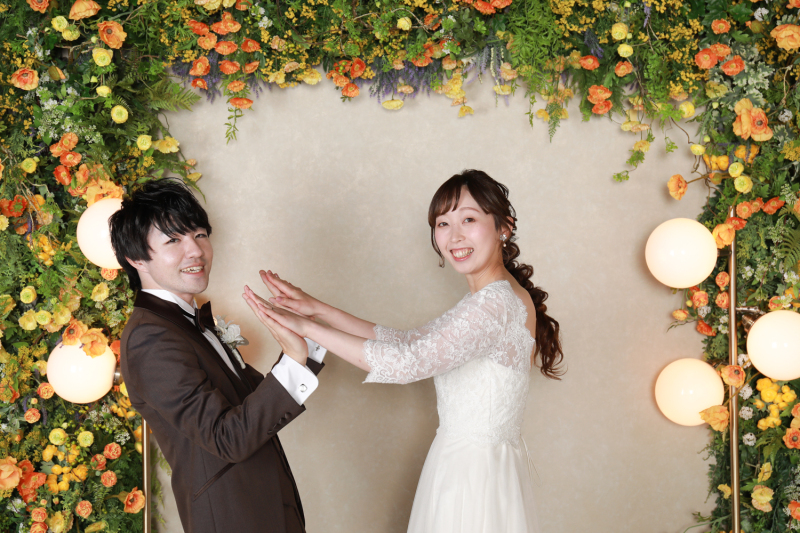 お二人ならではのポーズで撮影!