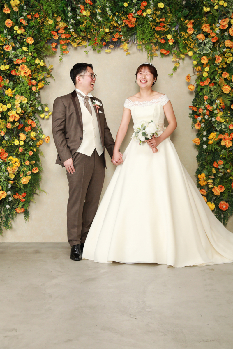 手を繋いでのワンショット